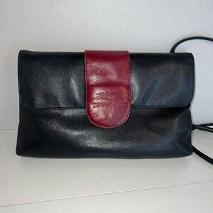 Perry Ellis America Vintage Crossbody Bag Black/ Red Shoulder Strap Leather